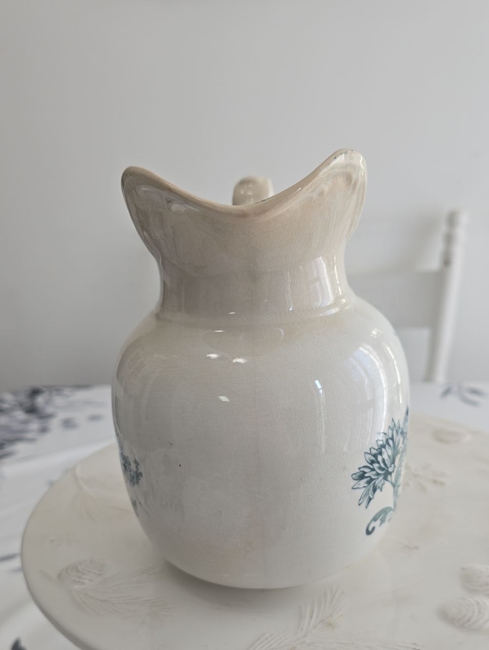 Vintage Buffalo Pottery Chrysanthemum Pitcher Vase Semi Vitreous - Picture 6 of 15
